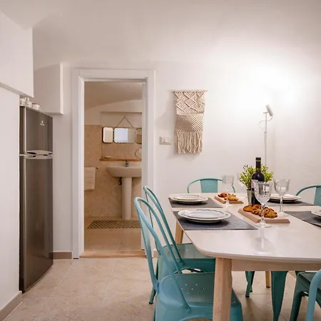Guesthost - La Mille - Charming Appartamento