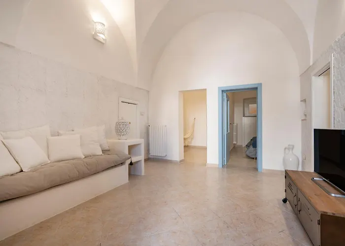 Guesthost - La Mille - Charming * オストゥーニ